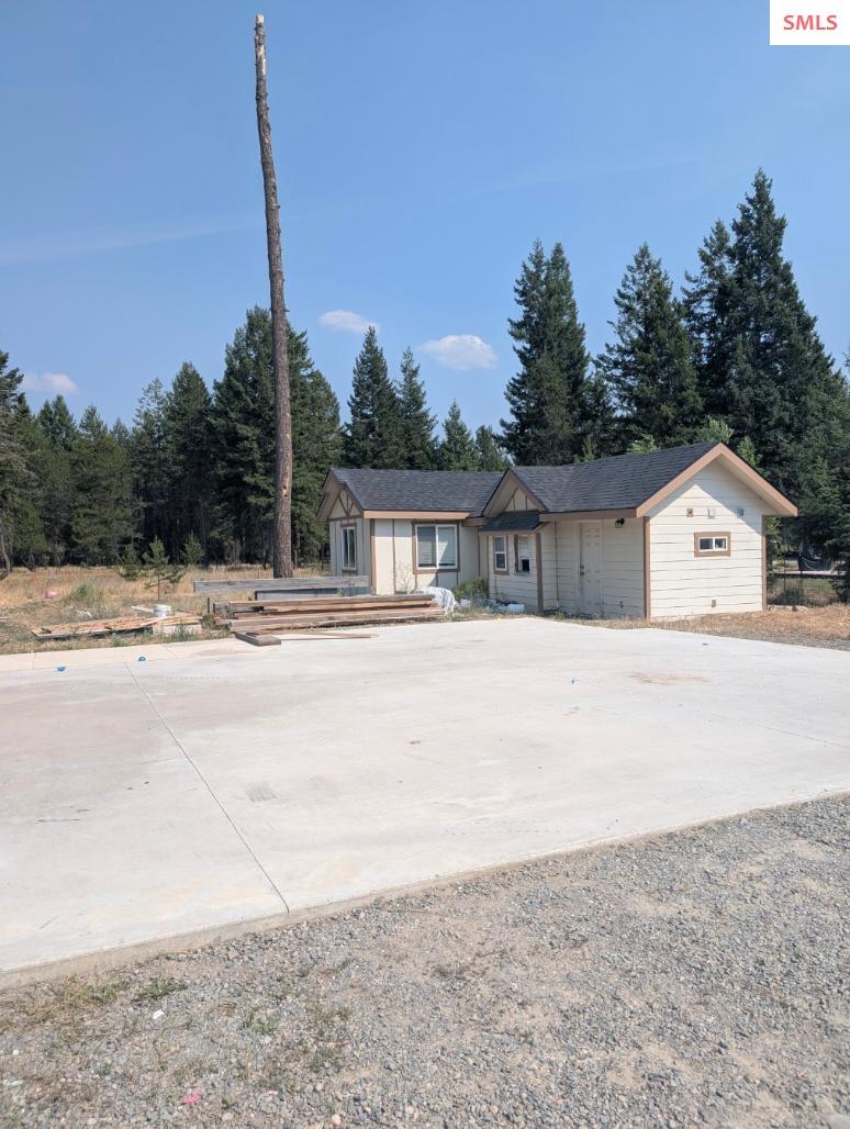 Property photo 2 for 277 Champs Rd