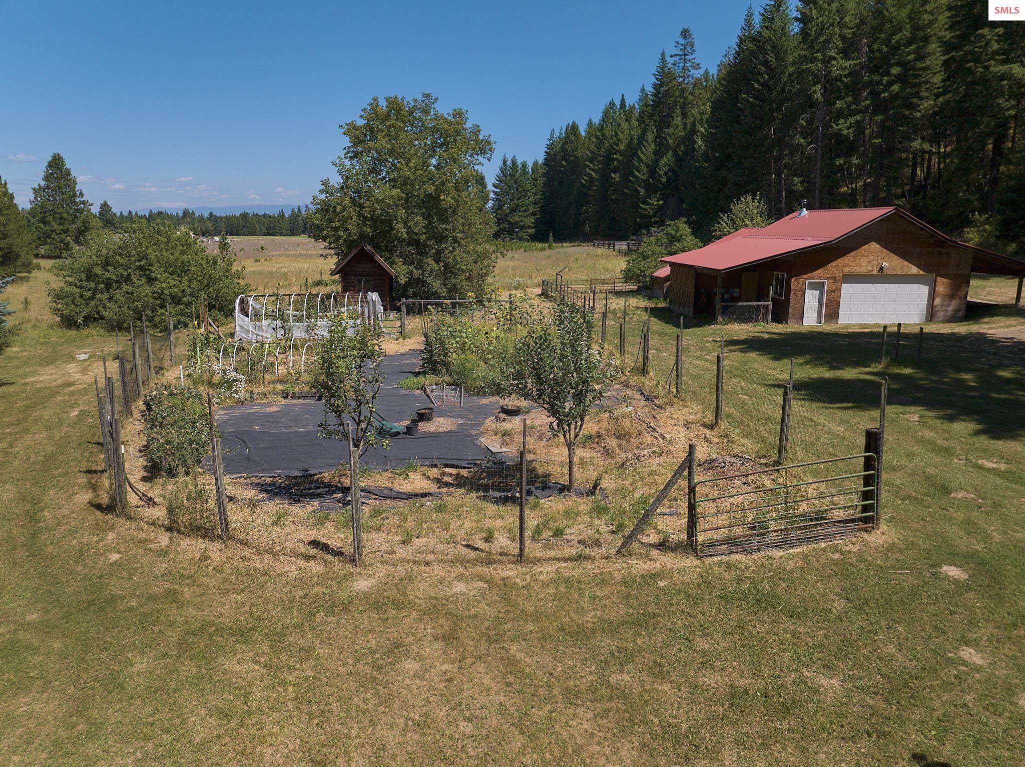 Property photo 3 for 932 Green Pasture Rd