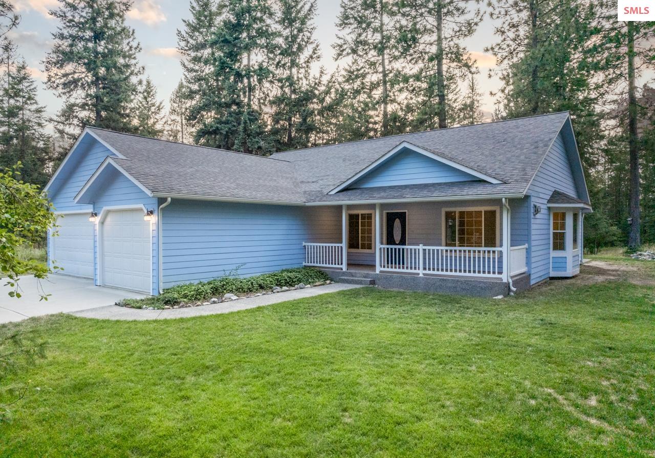 Front exterior of 599 Chokecherry Dr