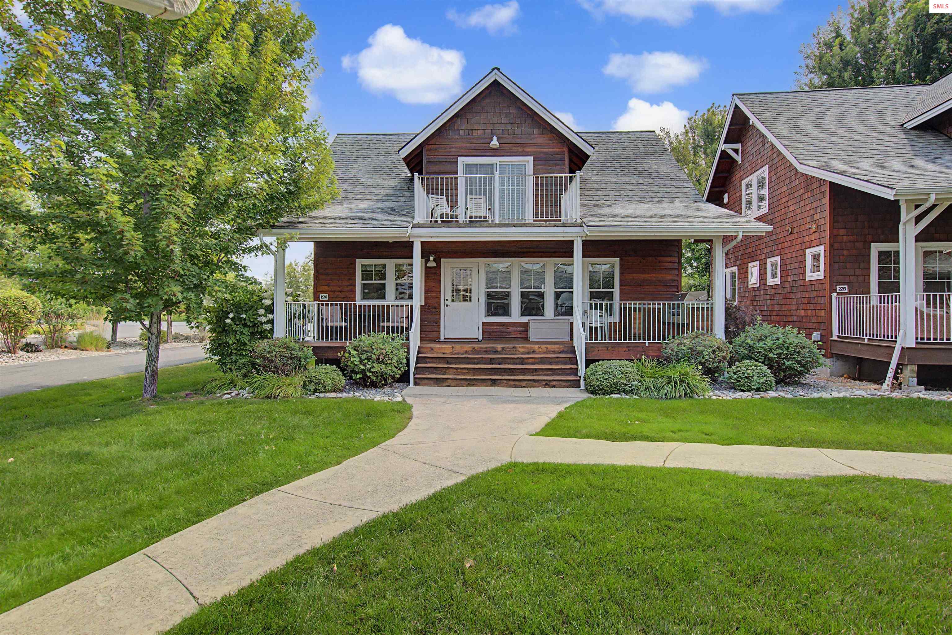Front exterior of 224 Pomrankey Ln