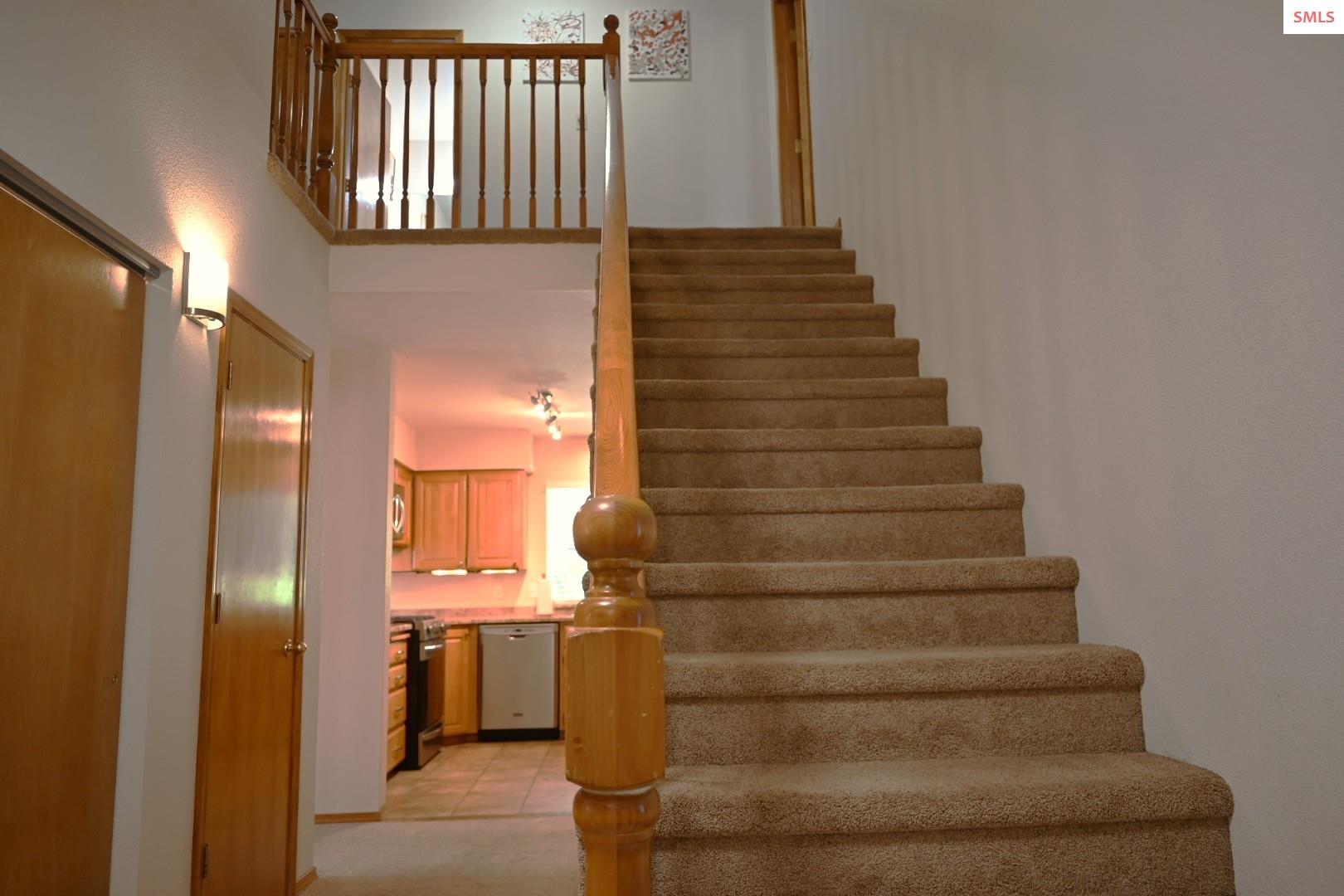 Property photo 3 for 1208 Breezy Way