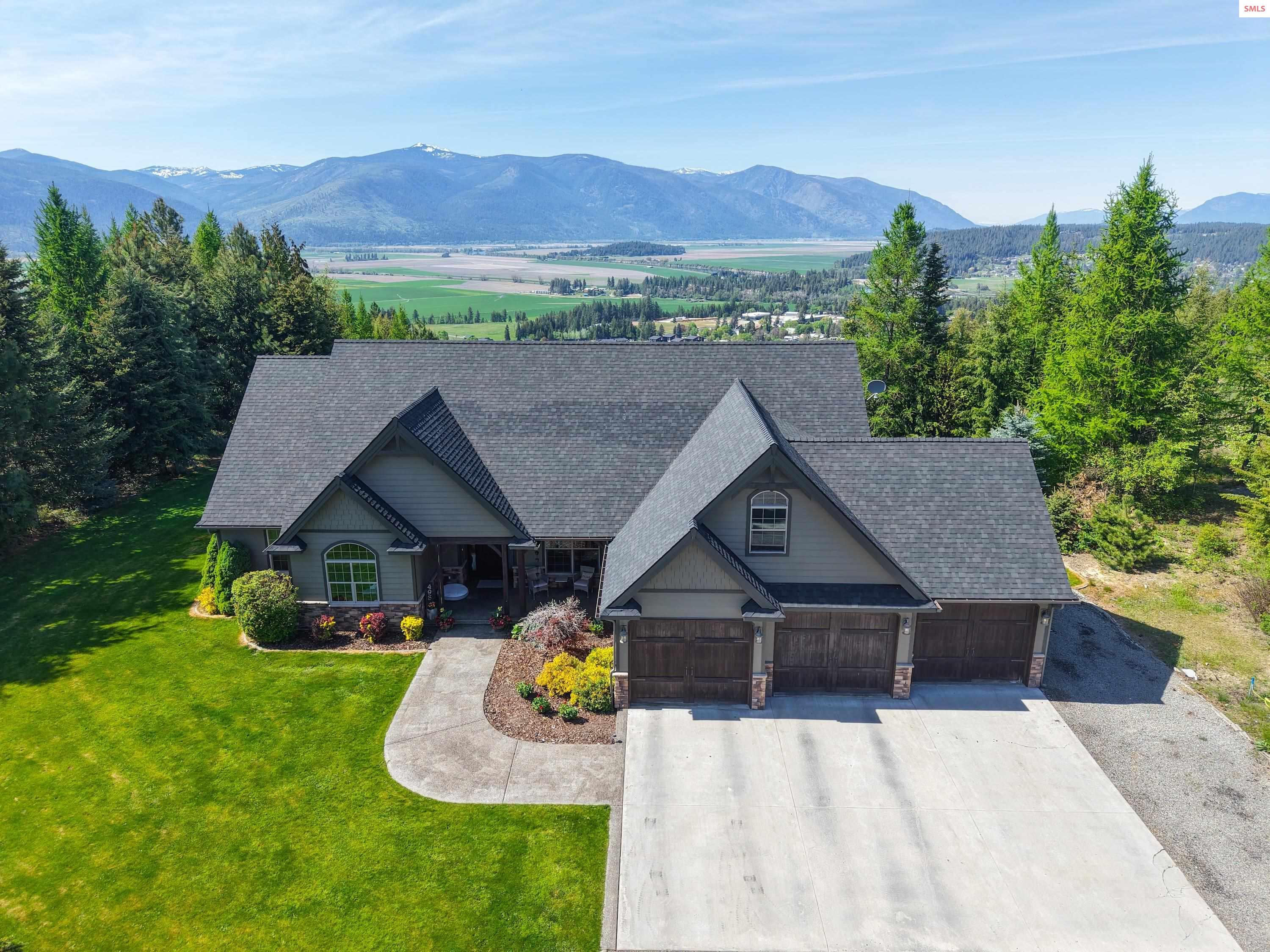 Front exterior of 493 Scenic Dr