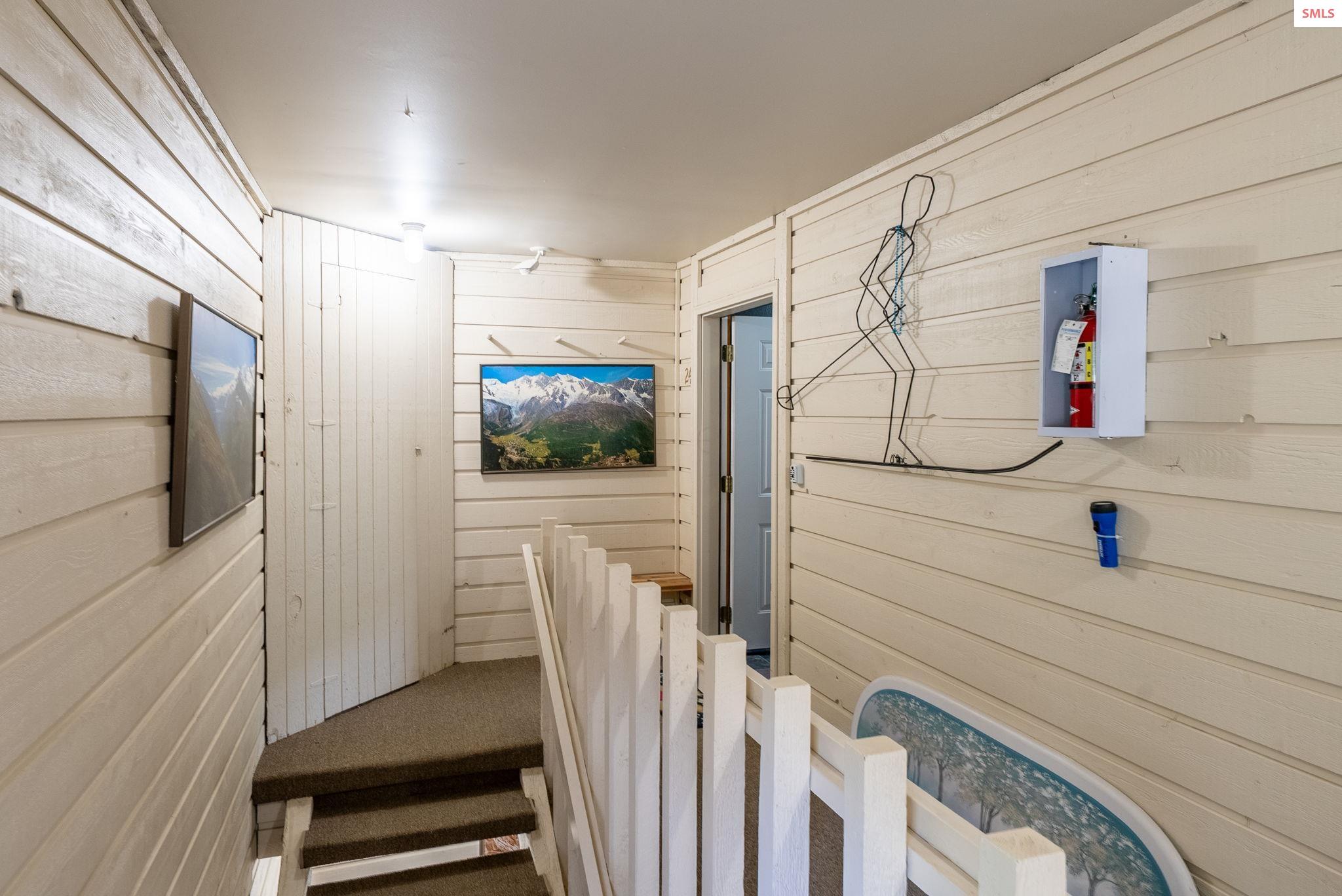 Property photo 2 for 8754 Schweitzer Mtn Rd