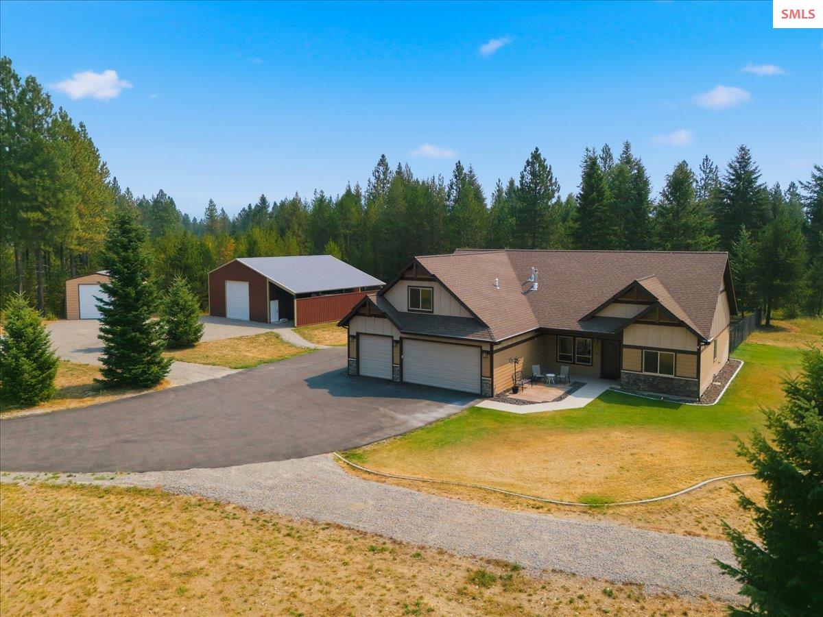 Front exterior of 22262 N Massif Rd