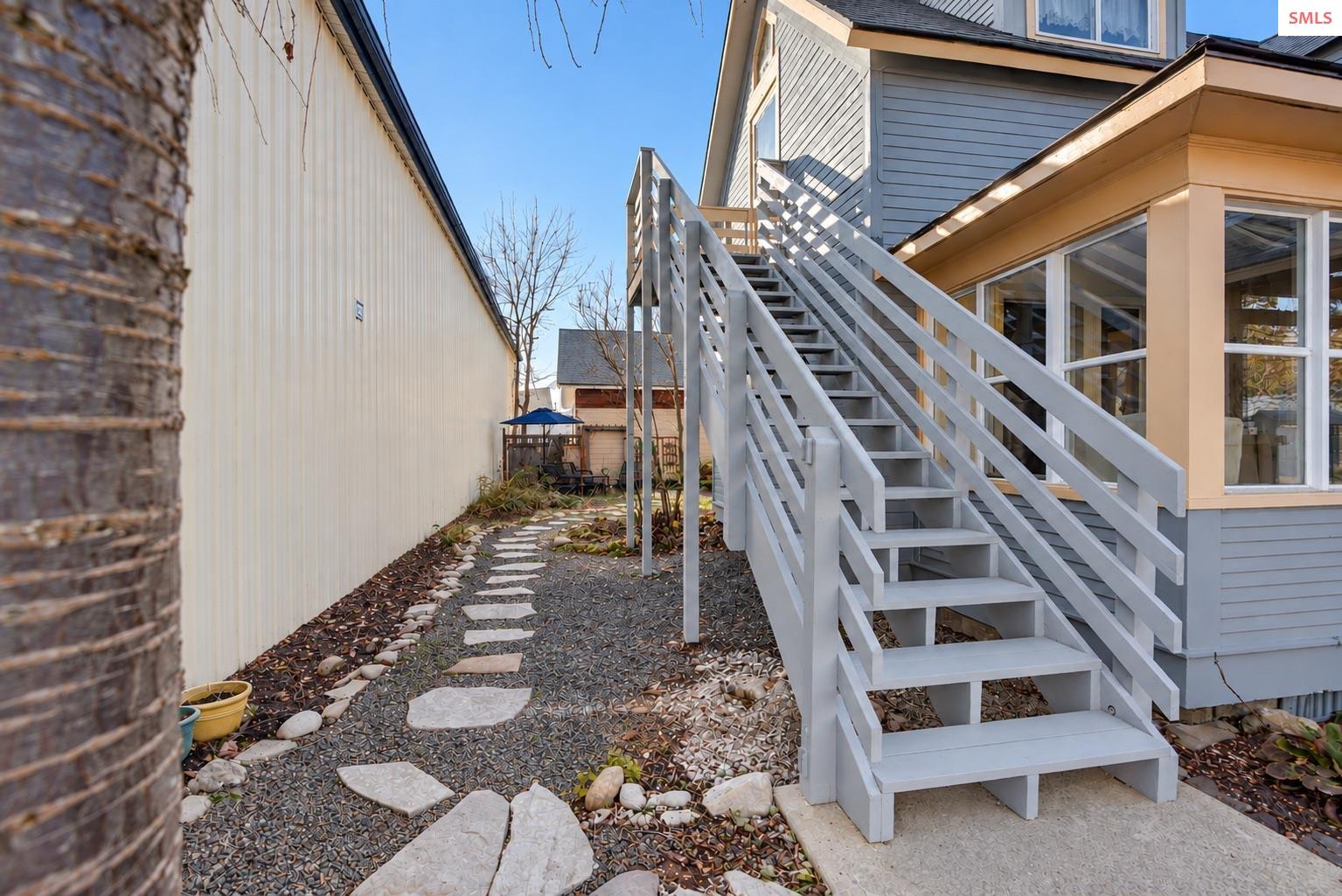 Property photo 3 for 723 Pine St