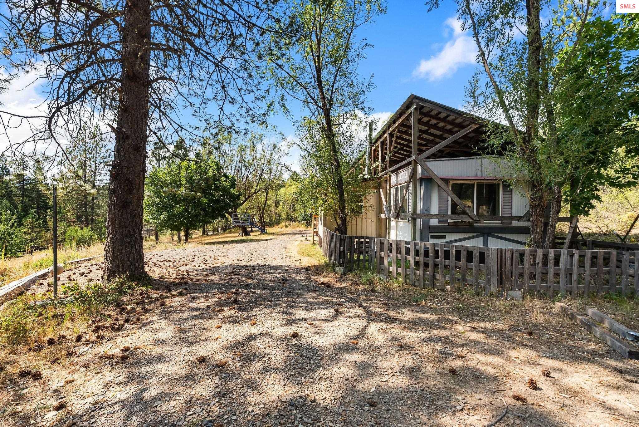 Property photo 2 for 343 Lightning Creek Rd.