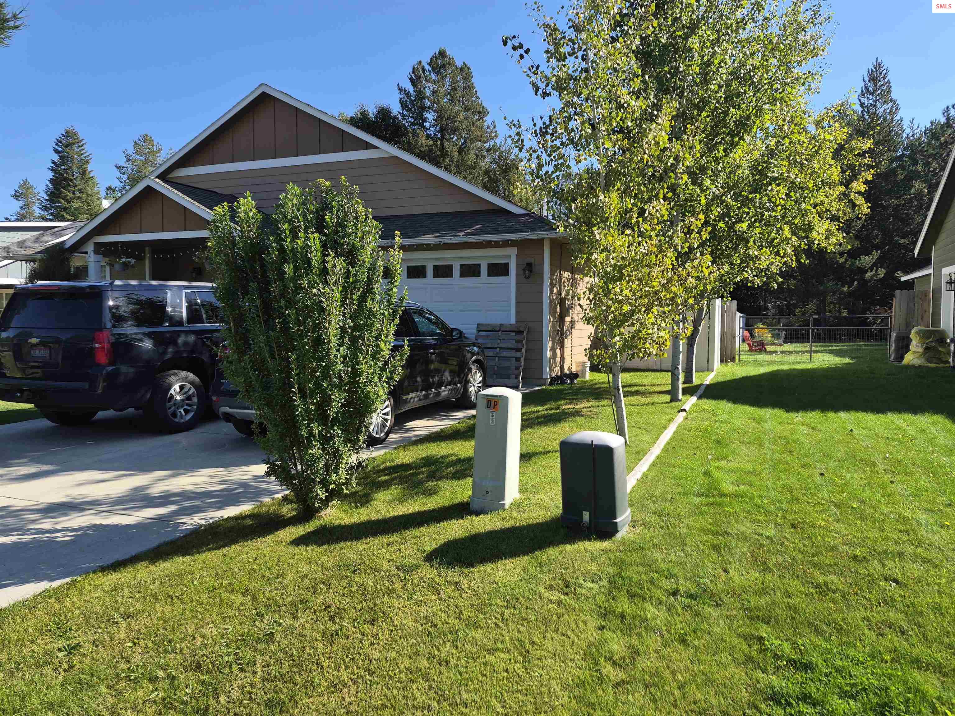 Property photo 3 for 241 Beverly Dr