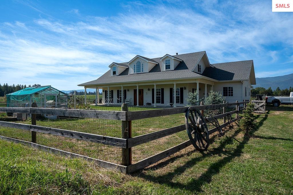 Property photo 3 for 1878 Moon Shadow Rd