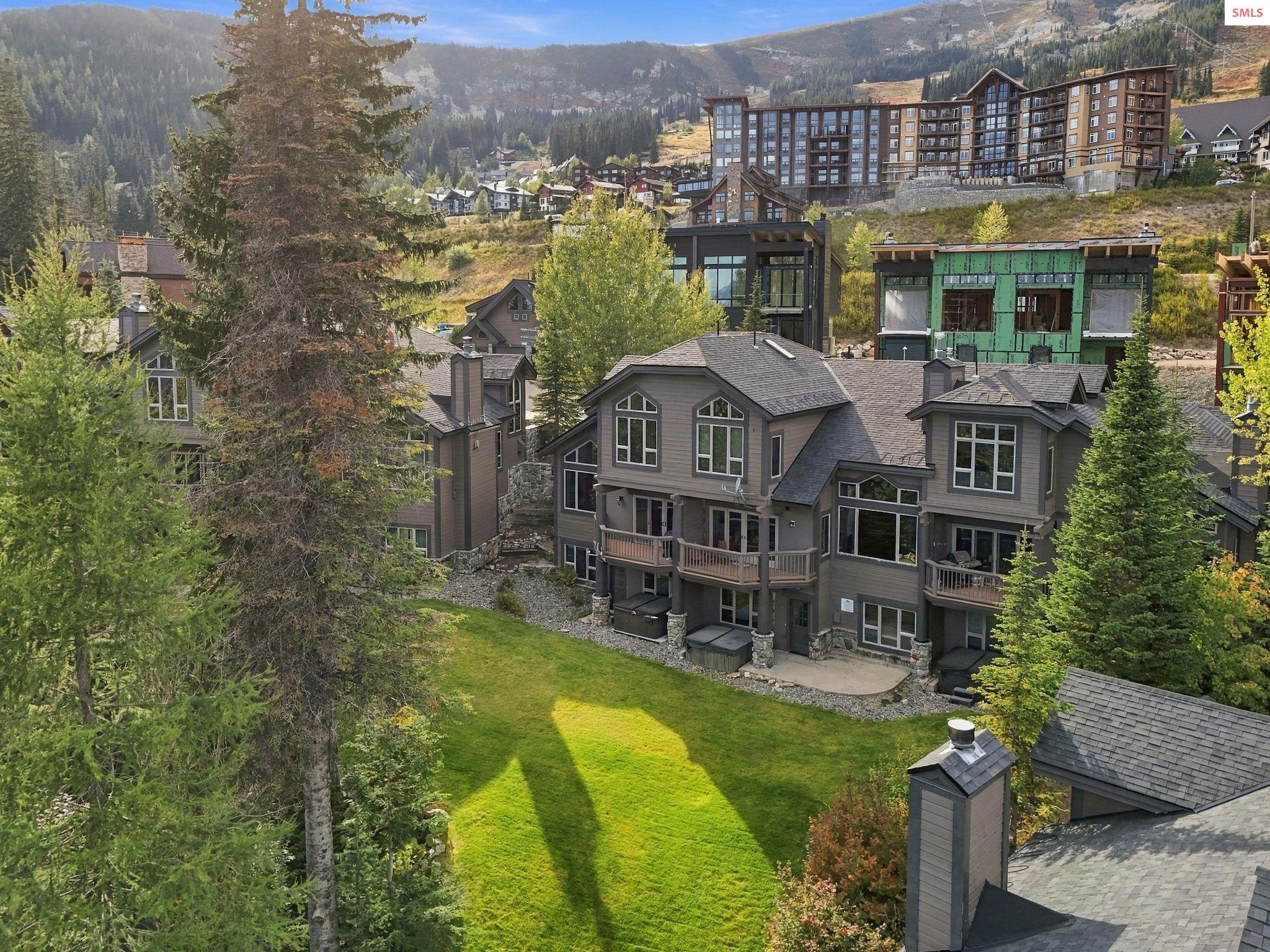 Front exterior of 27 The Glades, 2C