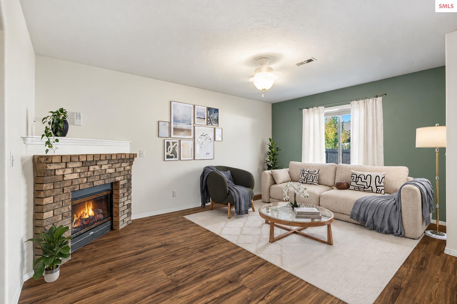Property photo 3 for 1219 & 1217 Forsythia Ave