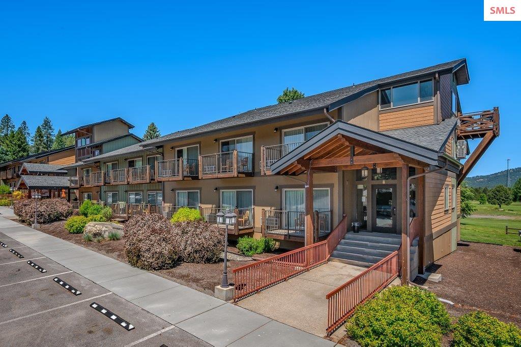 Front exterior of 112 Holiday Loop Unit #838