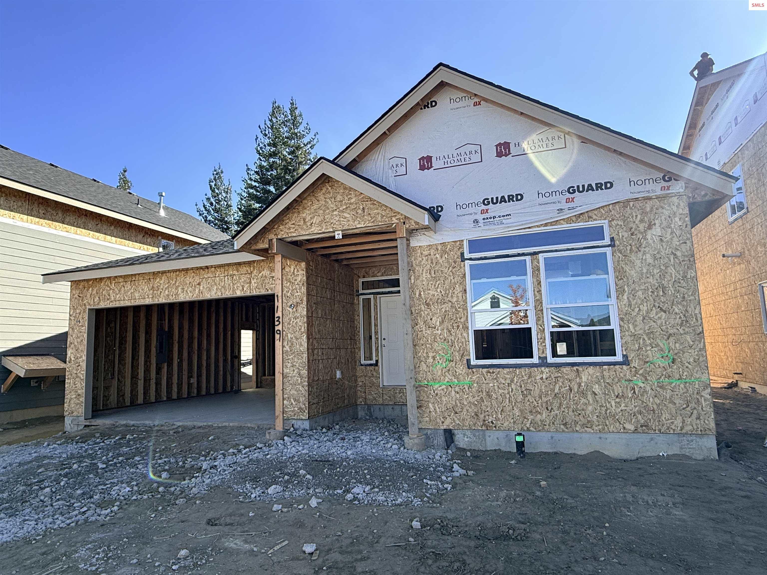 Front exterior of 1139 Jersey St
