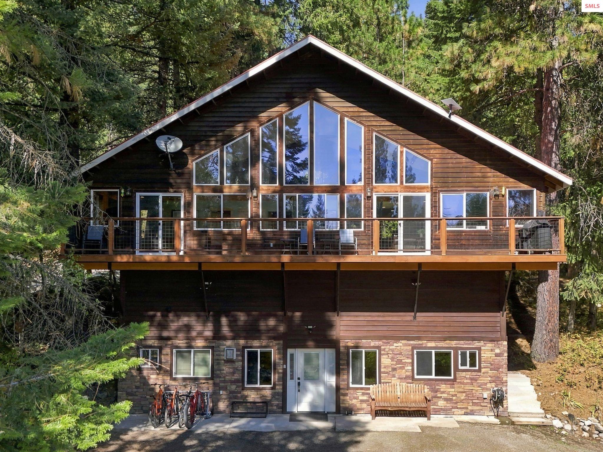 Front exterior of 1013 Mountain View Drive
