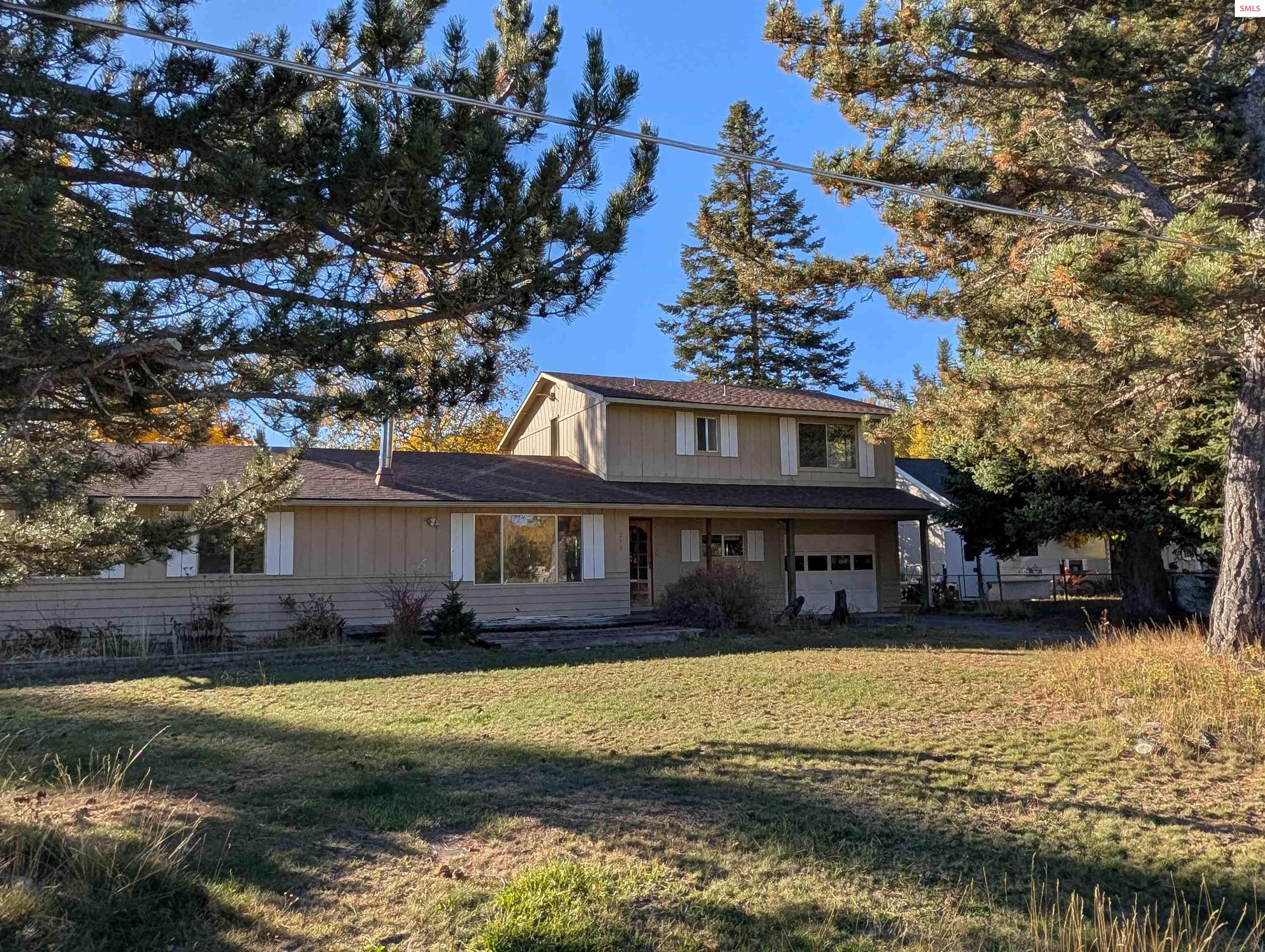 Front exterior of 242 Pinecrest Rd