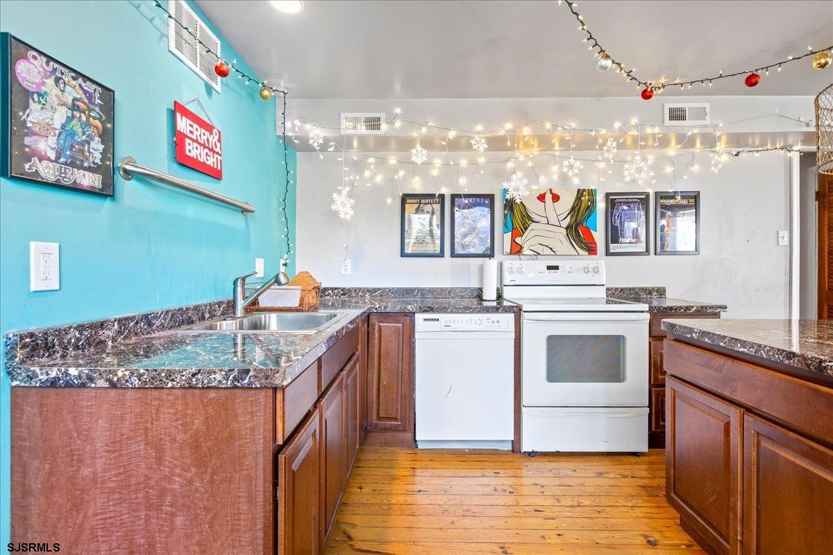 300 Wesley Avenue - Picture 11