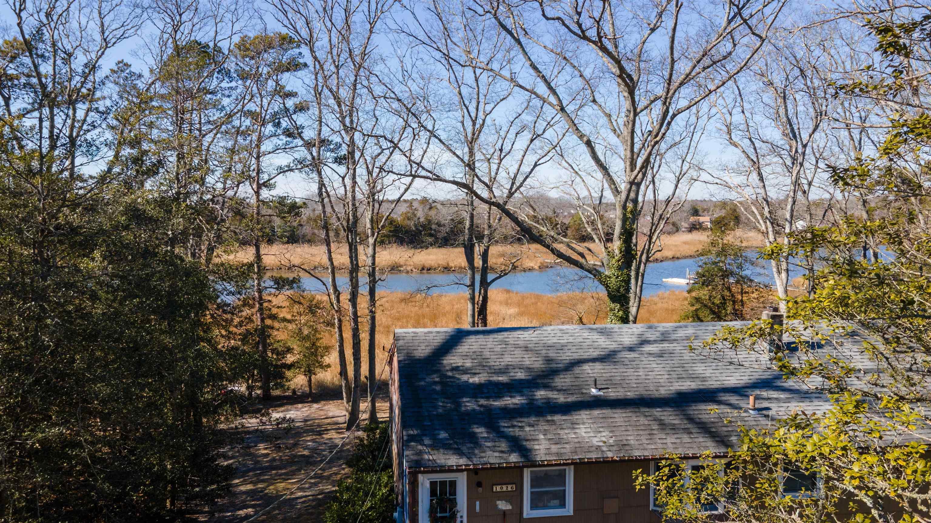  1026 Bartlett Dr - Linwood