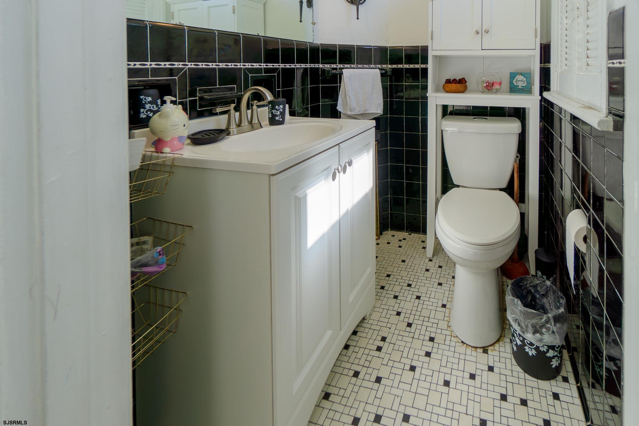 594737 | Photo 25