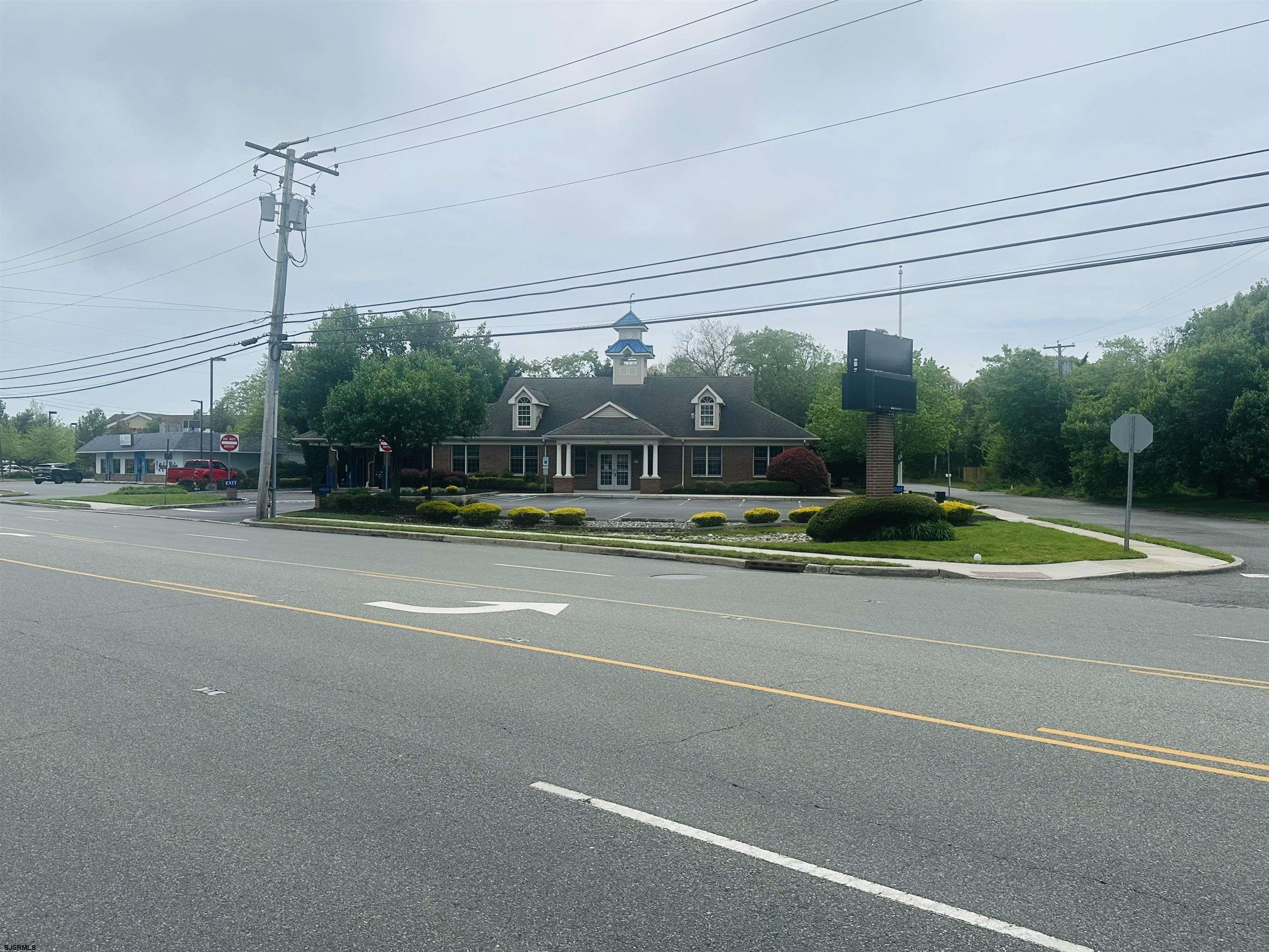 1101 Tilton Road - Picture 1