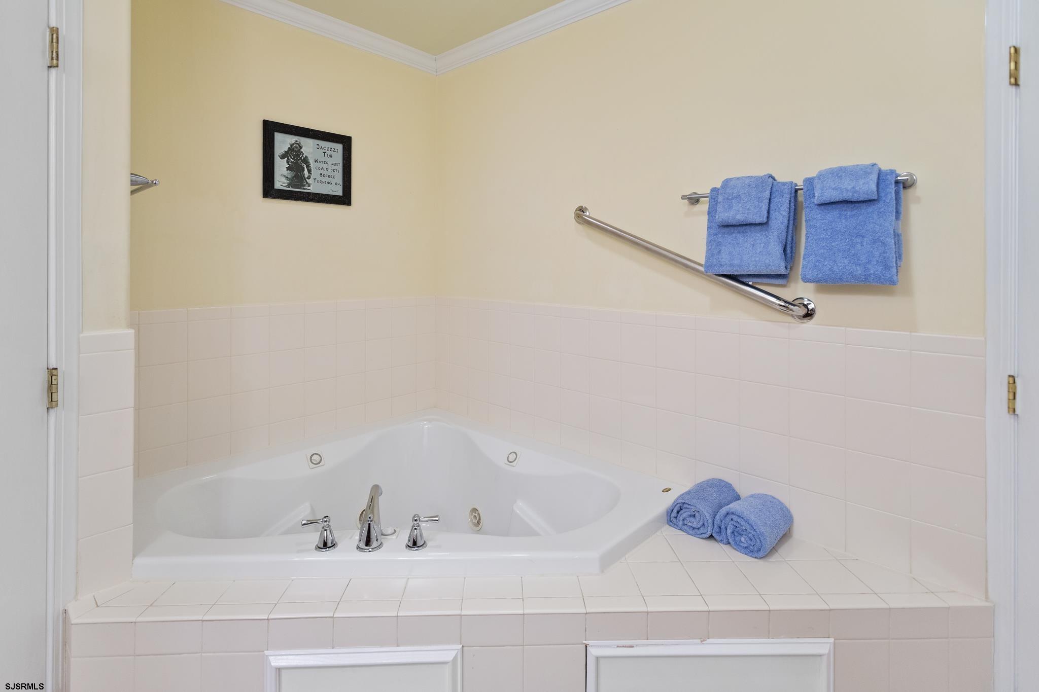 502 N Massachusetts Avenue