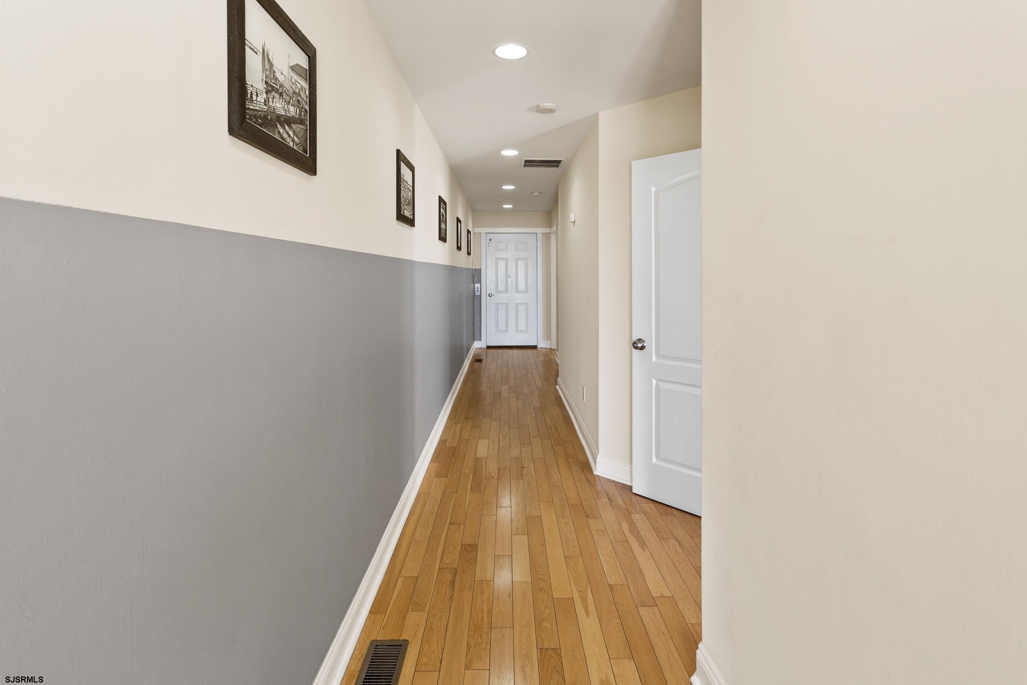 502 N Massachusetts Avenue