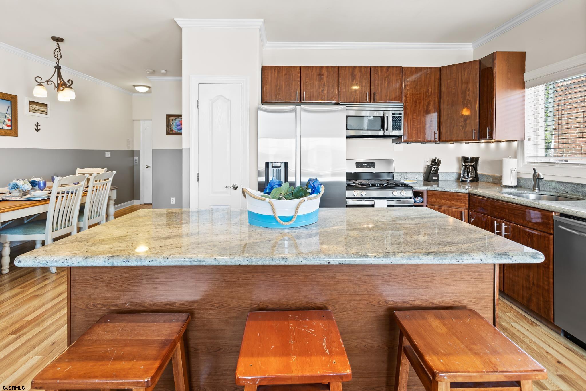 502 N Massachusetts Avenue