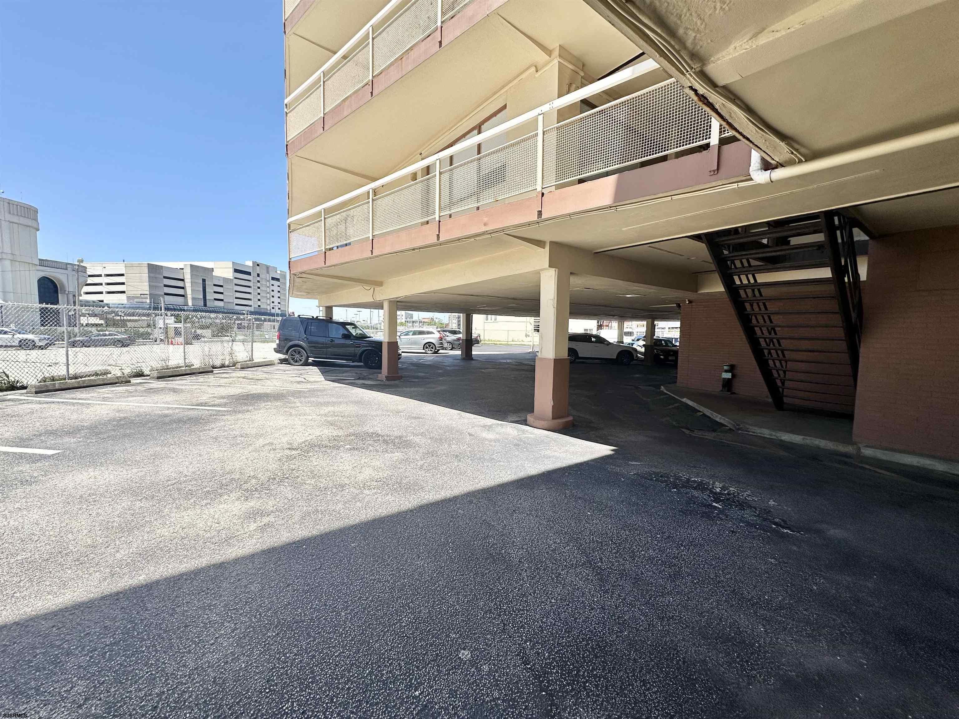 108 S Montpelier Avenue Apt 210