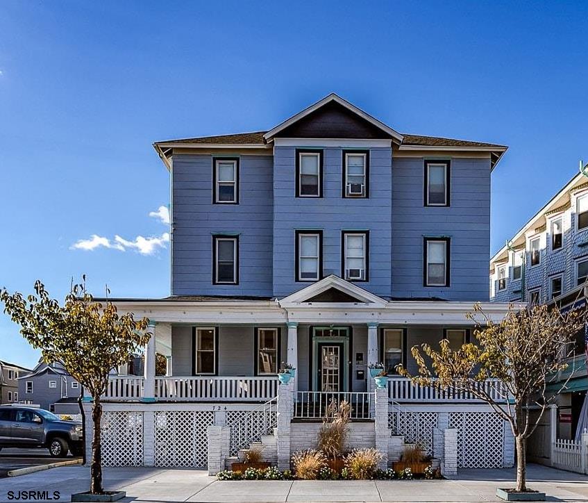 724 Ocean Avenue - Picture 