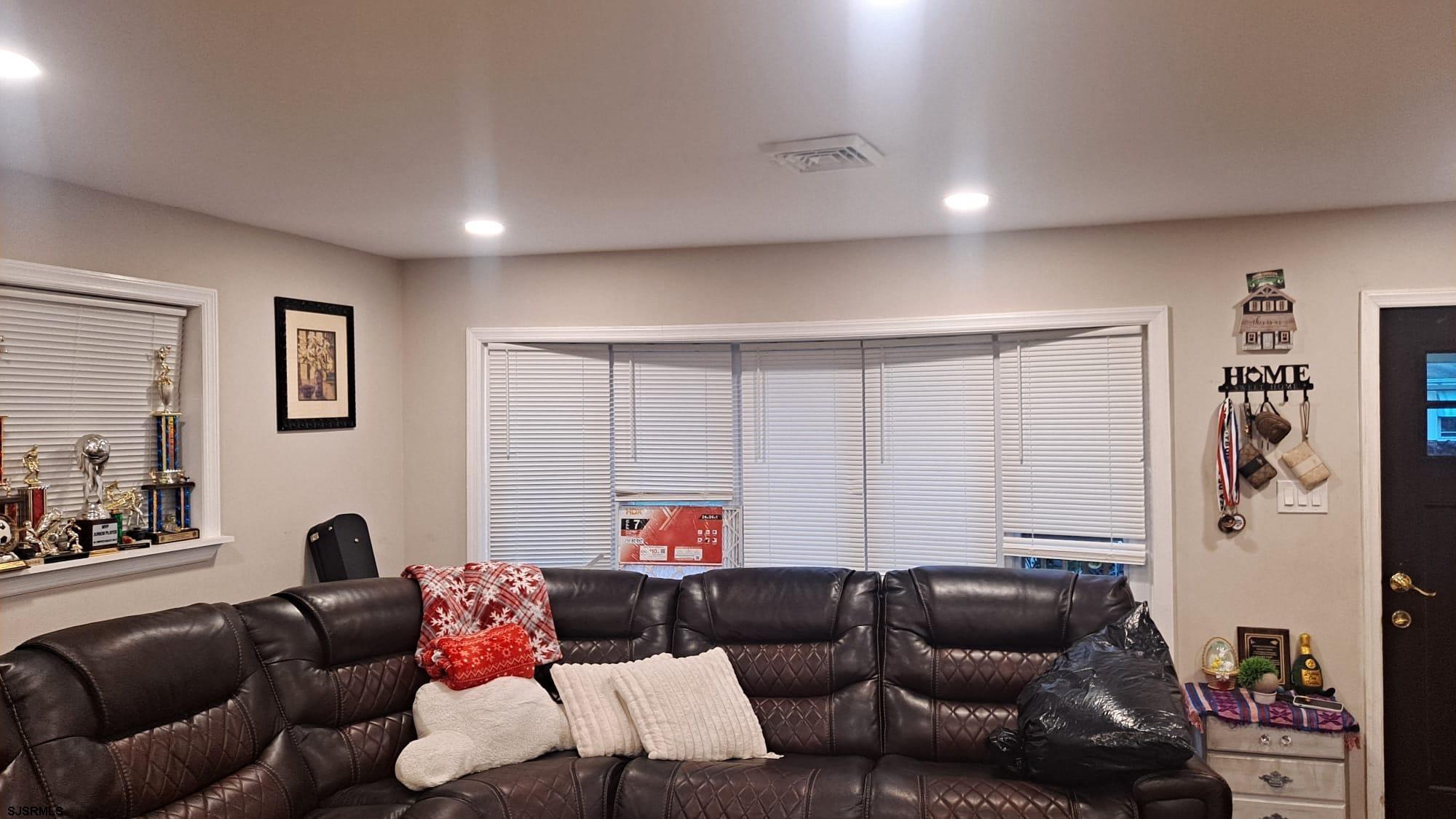 1620 N Michigan Avenue