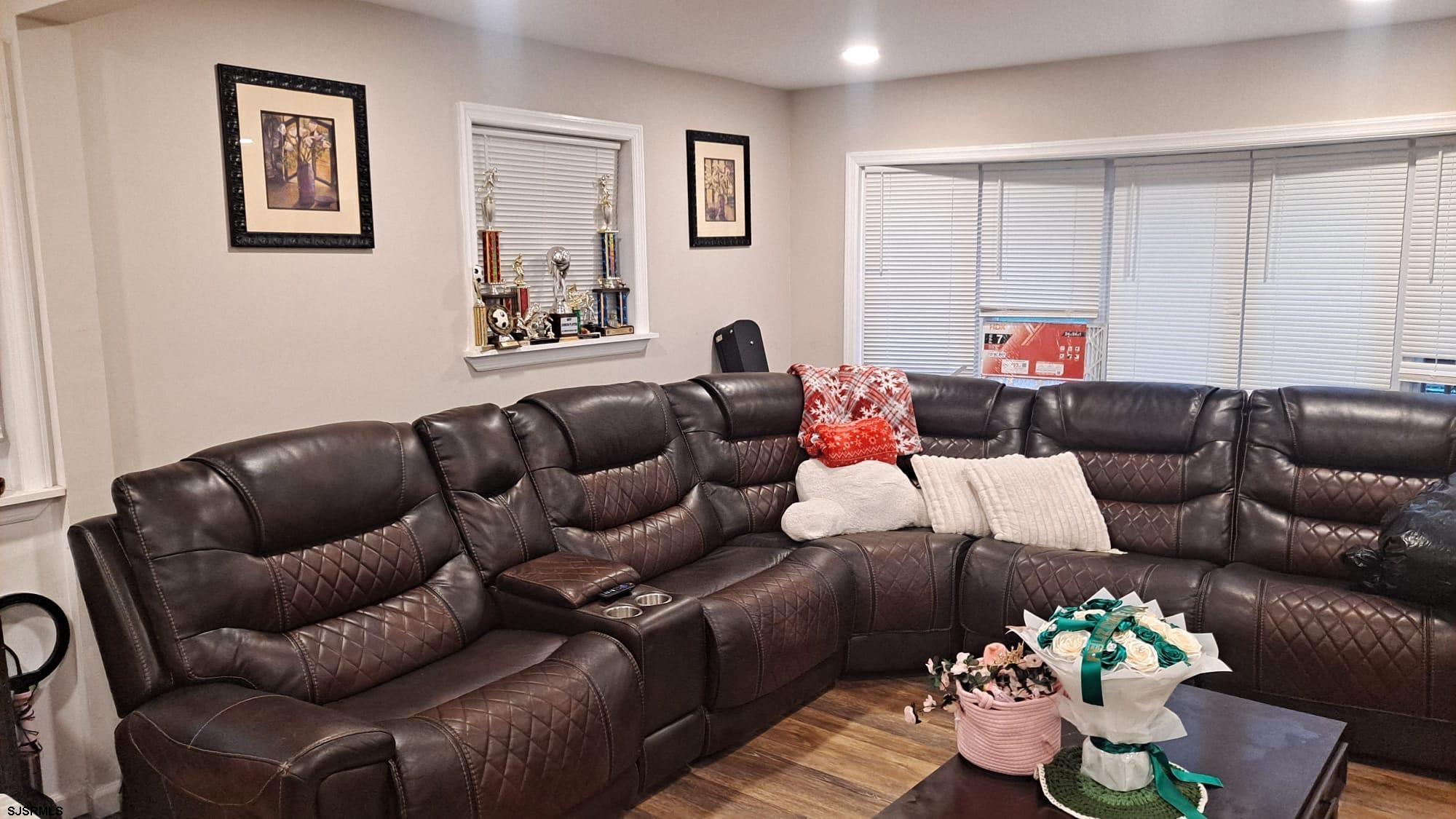 1620 N Michigan Avenue