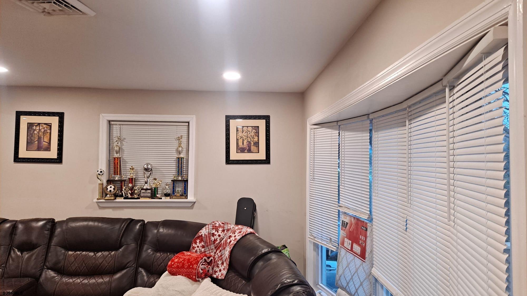 1620 N Michigan Avenue