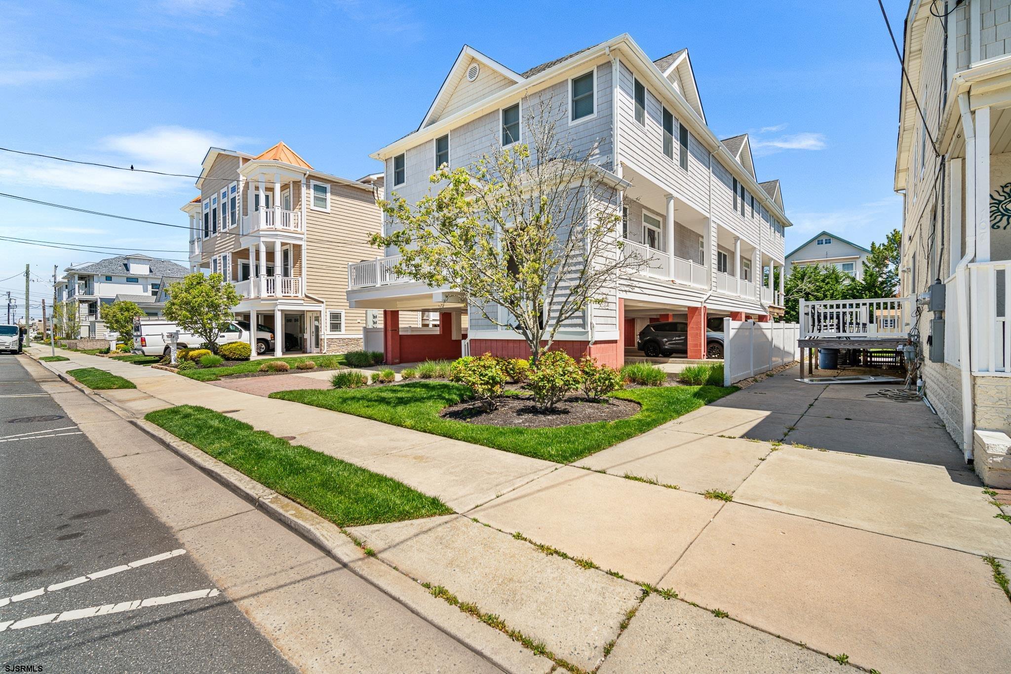 111 N Madison Avenue - Picture 