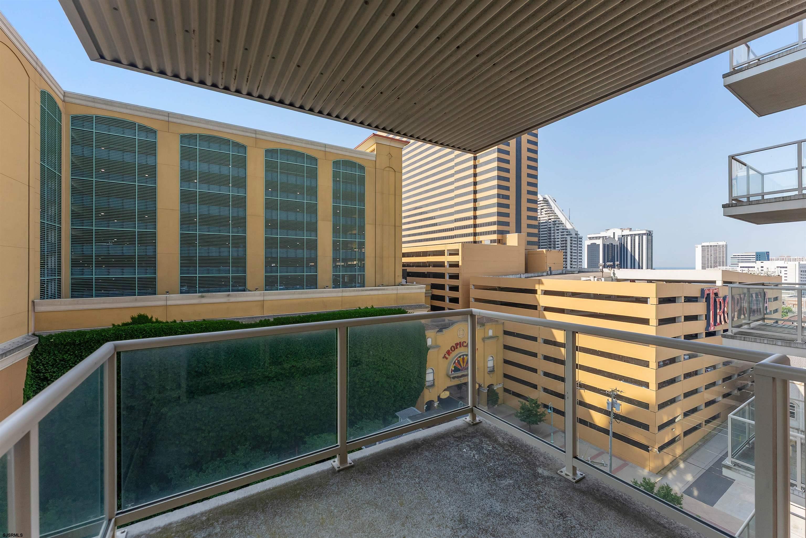 2834 Atlantic - Picture 1