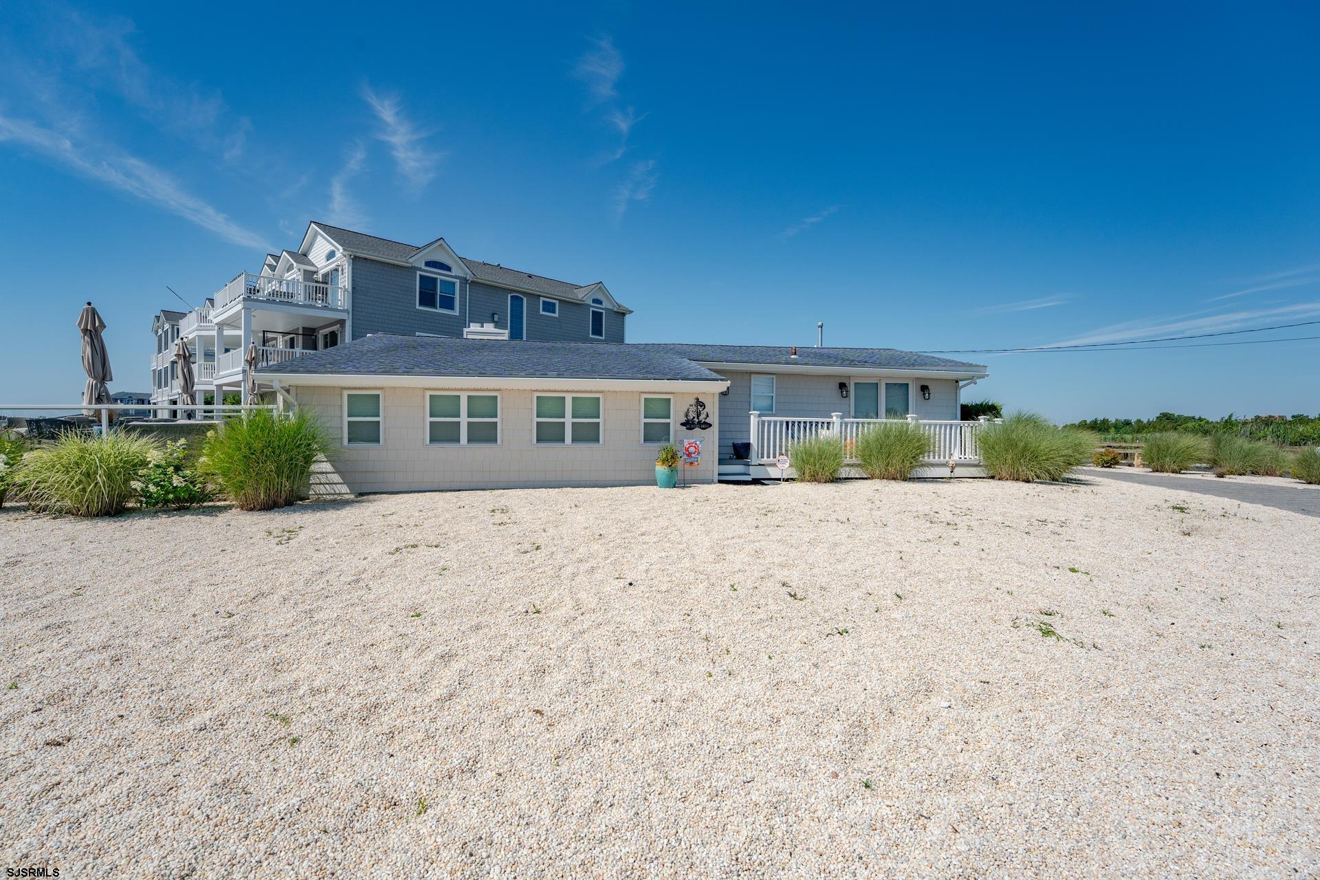 107 Stern Dr - Picture 2