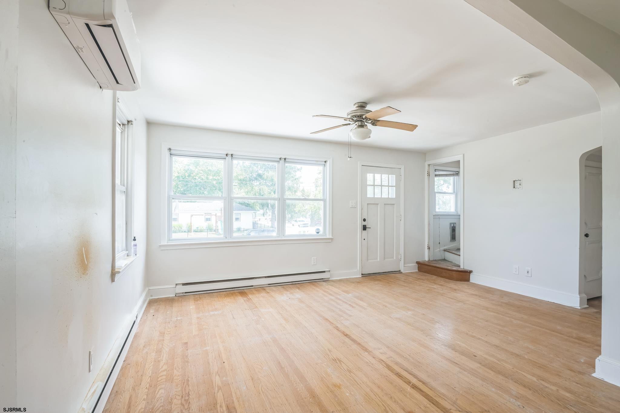 29 E Pierson Avenue - Picture 2