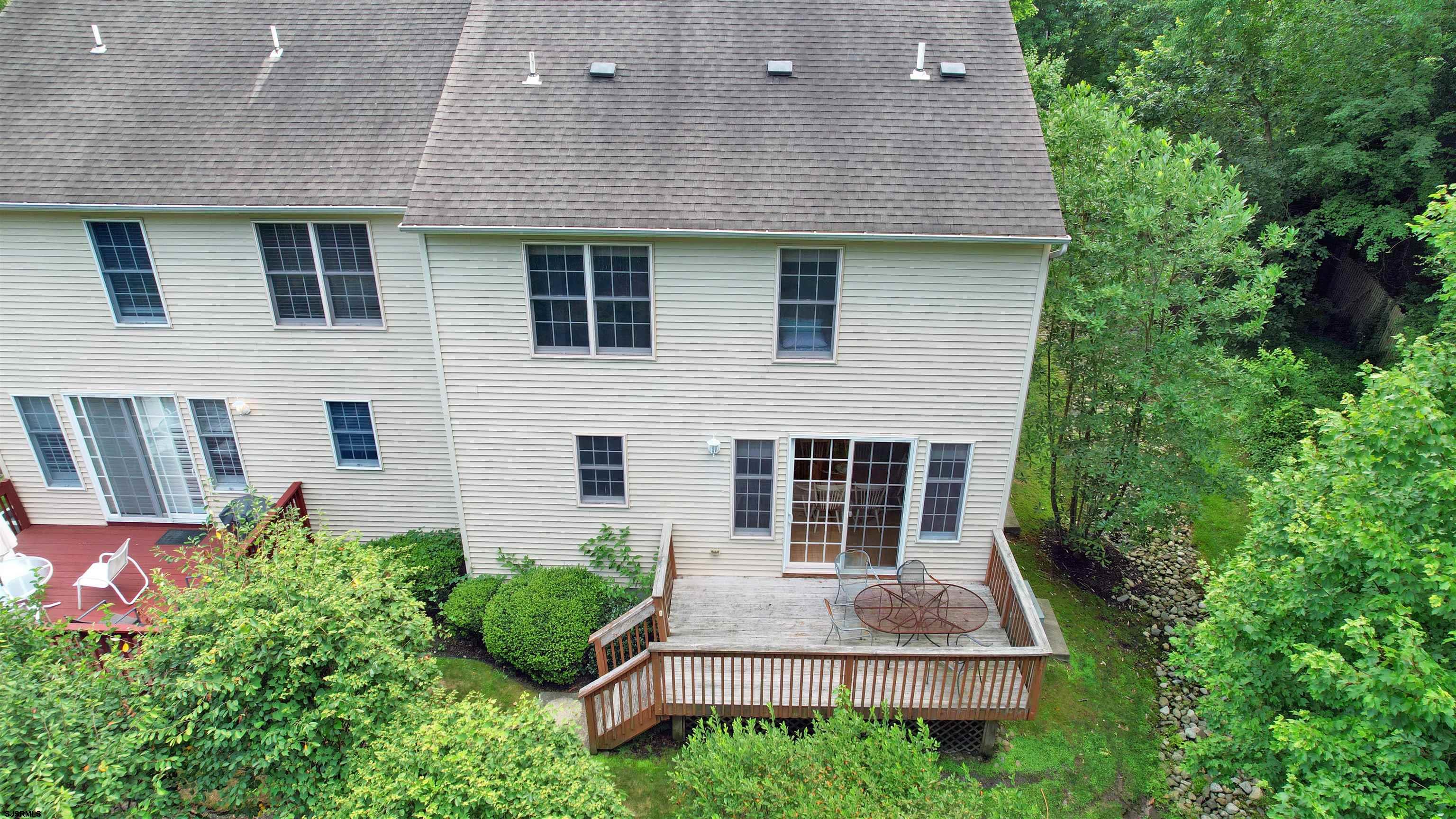 598600 | Photo 2