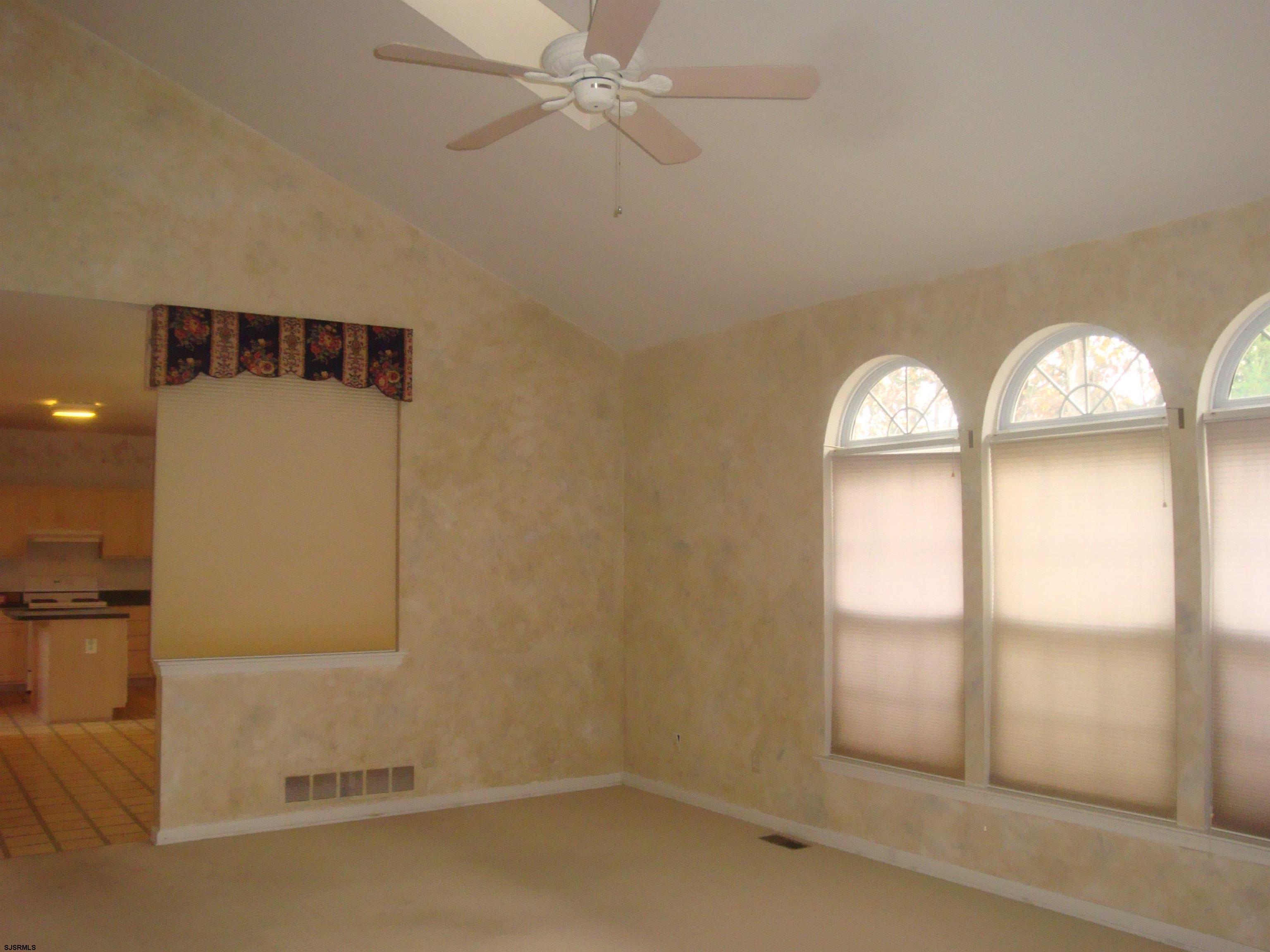 20 Devon Dr - Picture 