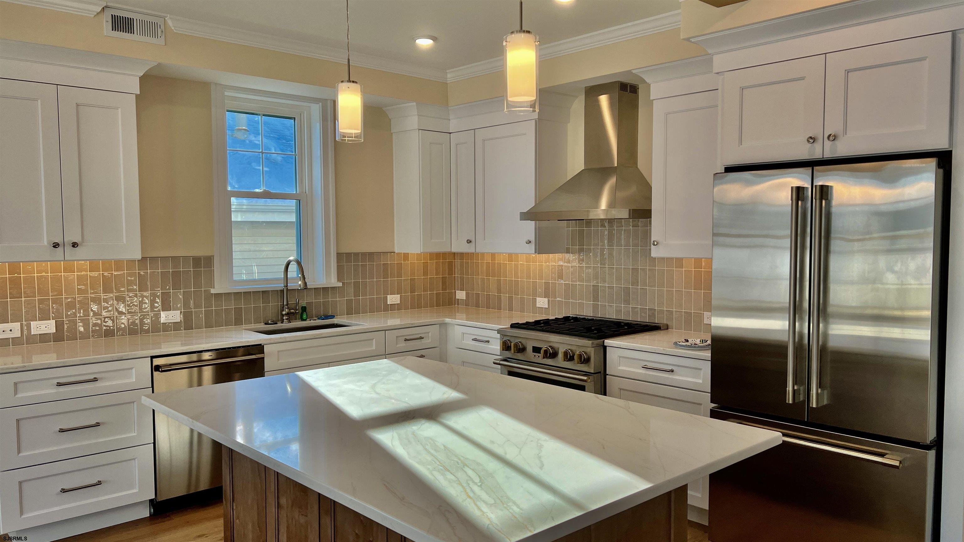 1422 Central Avenue - Picture 