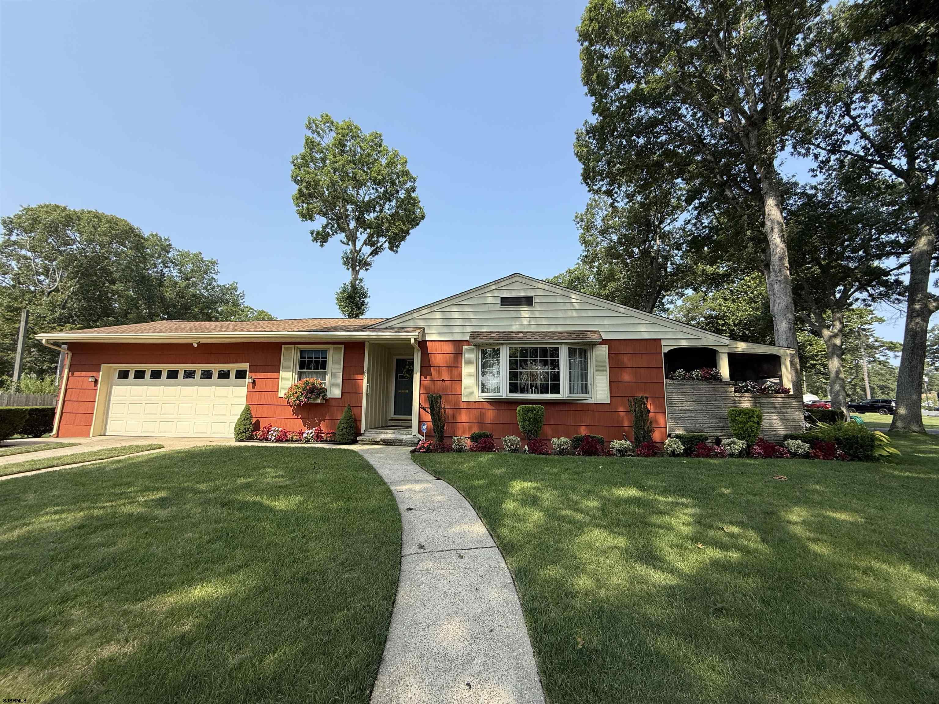 101 HIGHLAND 