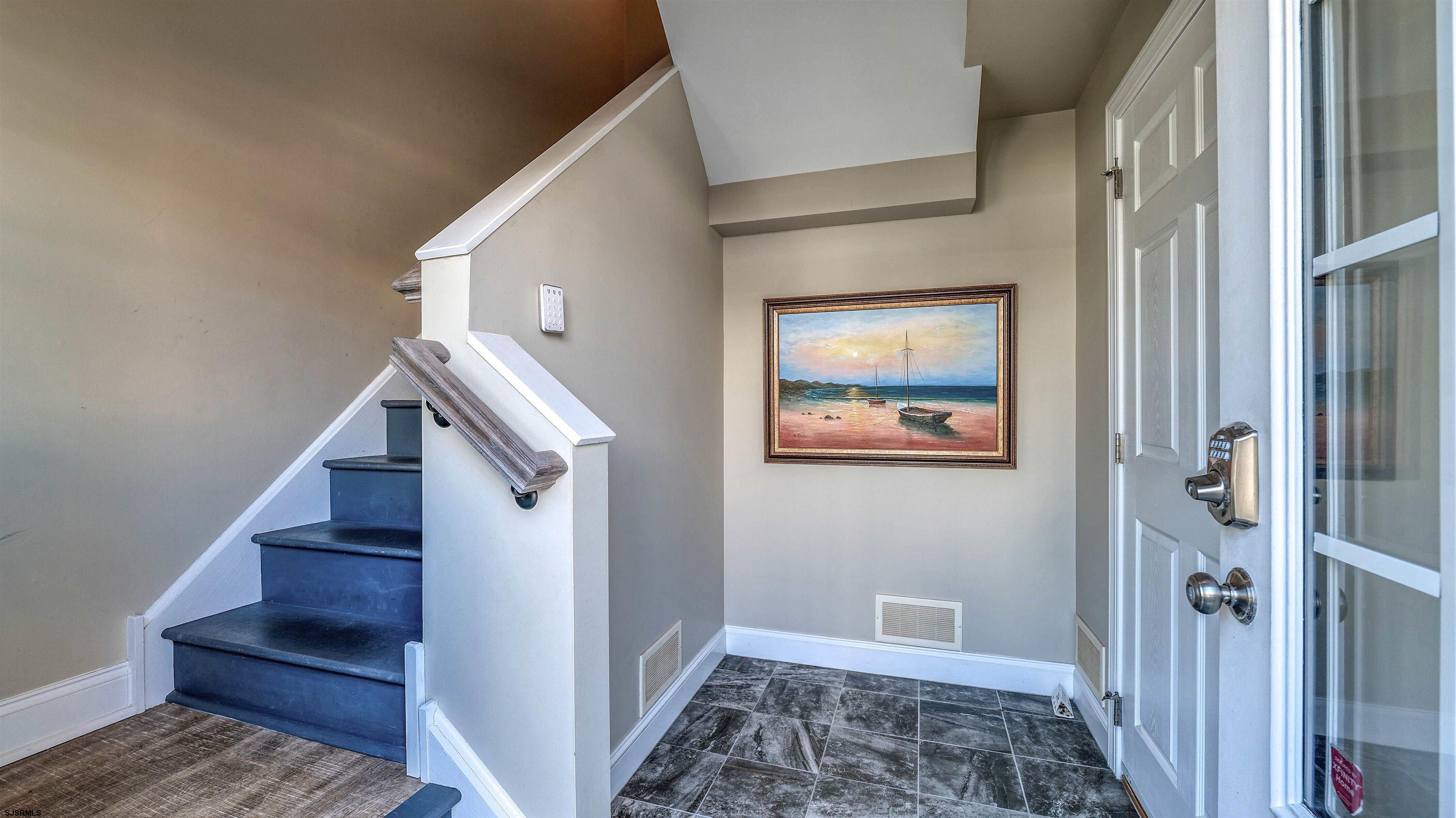 1002 Central Avenue - Picture 