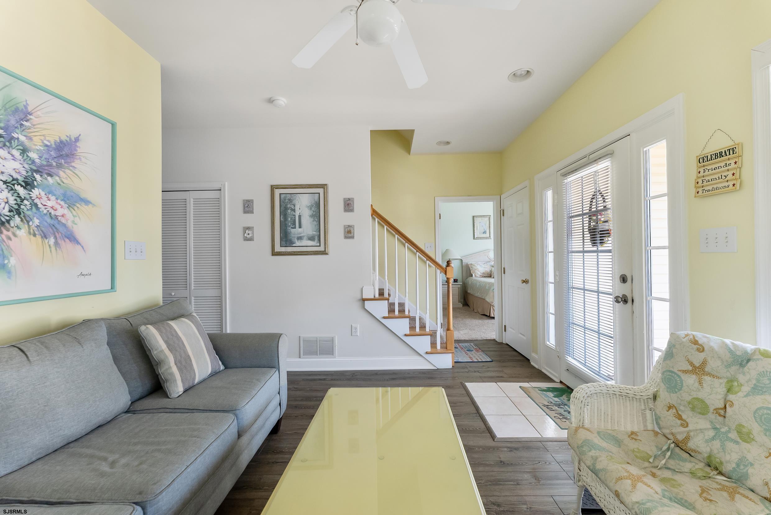 4550 Asbury Avenue - Picture 