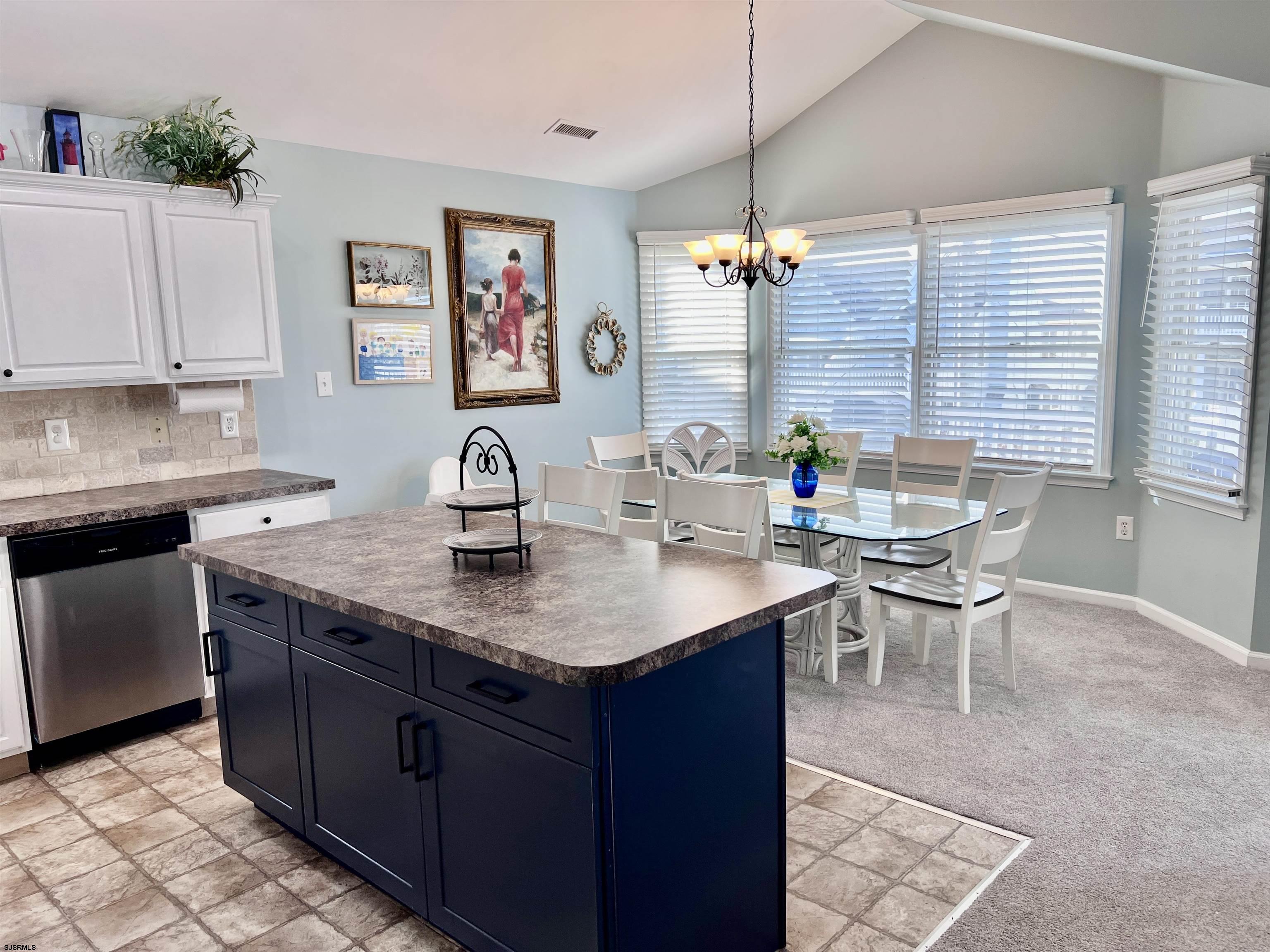 1715 Central Avenue - Picture 12