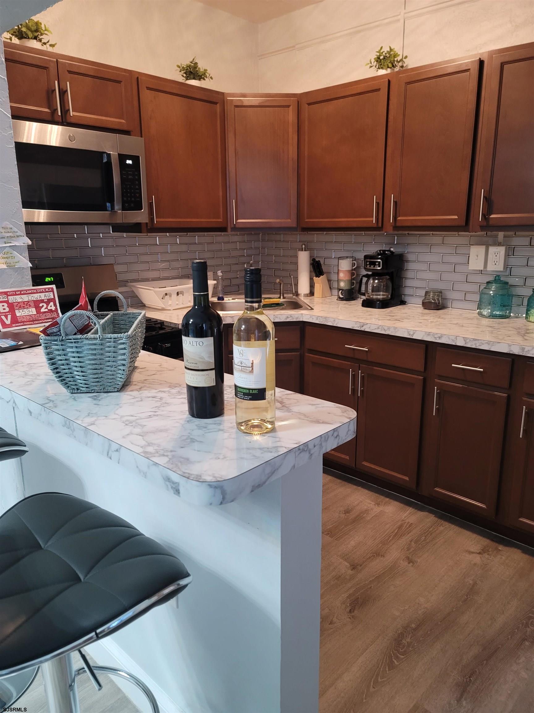 37 S Iowa Avenue - Picture 4