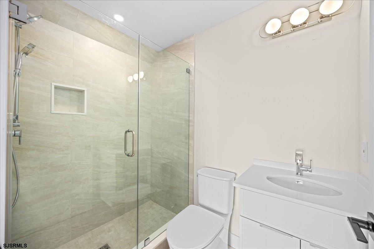 513 N Cambridge Avenue