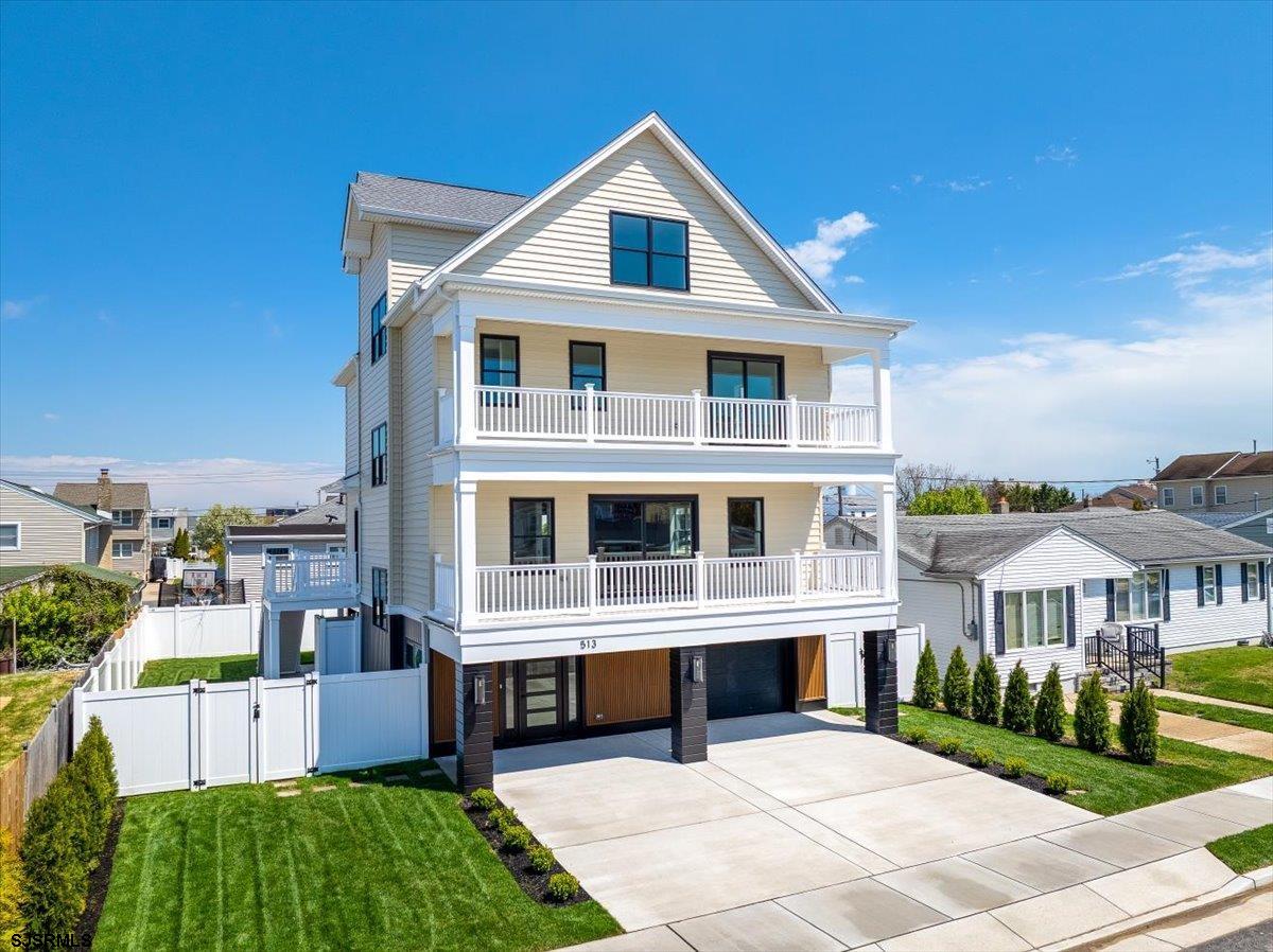 513 N Cambridge Avenue - Picture 2