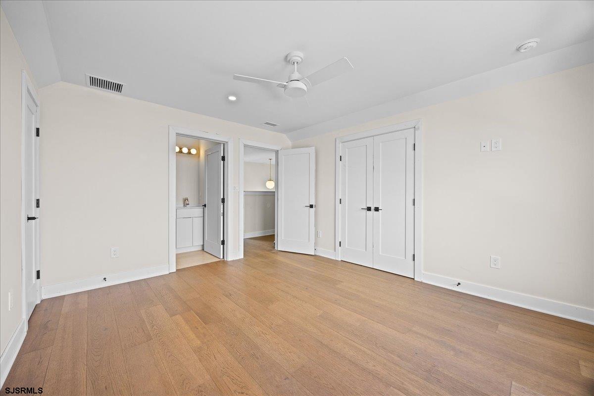 513 N Cambridge Avenue