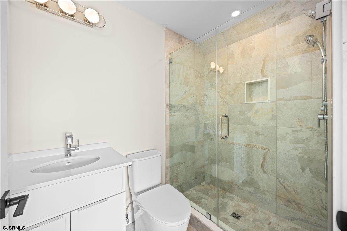 513 N Cambridge Avenue