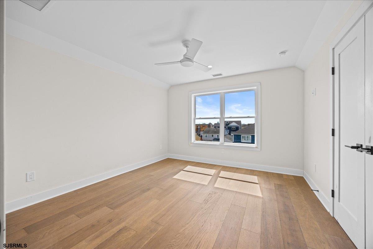 513 N Cambridge Avenue