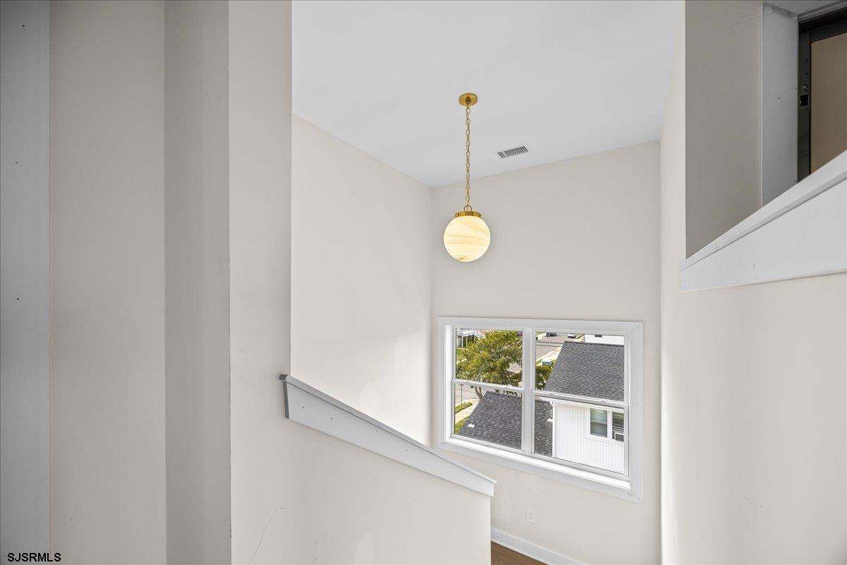 513 N Cambridge Avenue