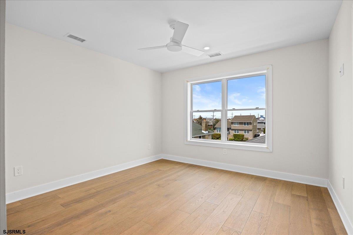 513 N Cambridge Avenue