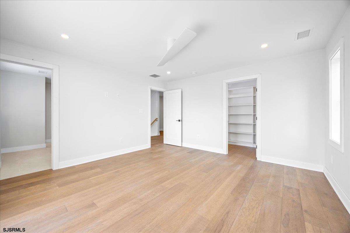 513 N Cambridge Avenue